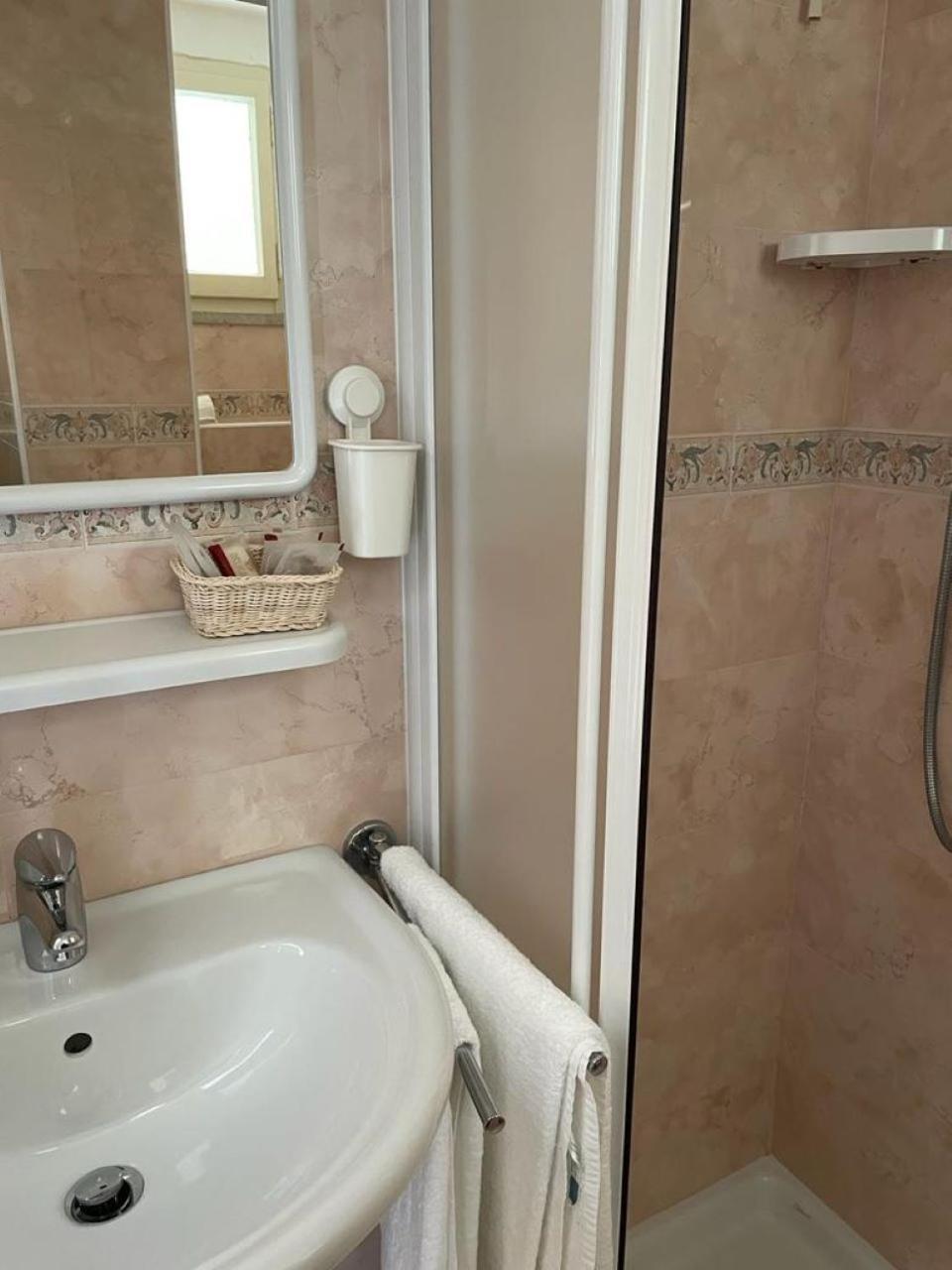 Hotel Stiefel Lignano Sabbiadoro Chambre photo